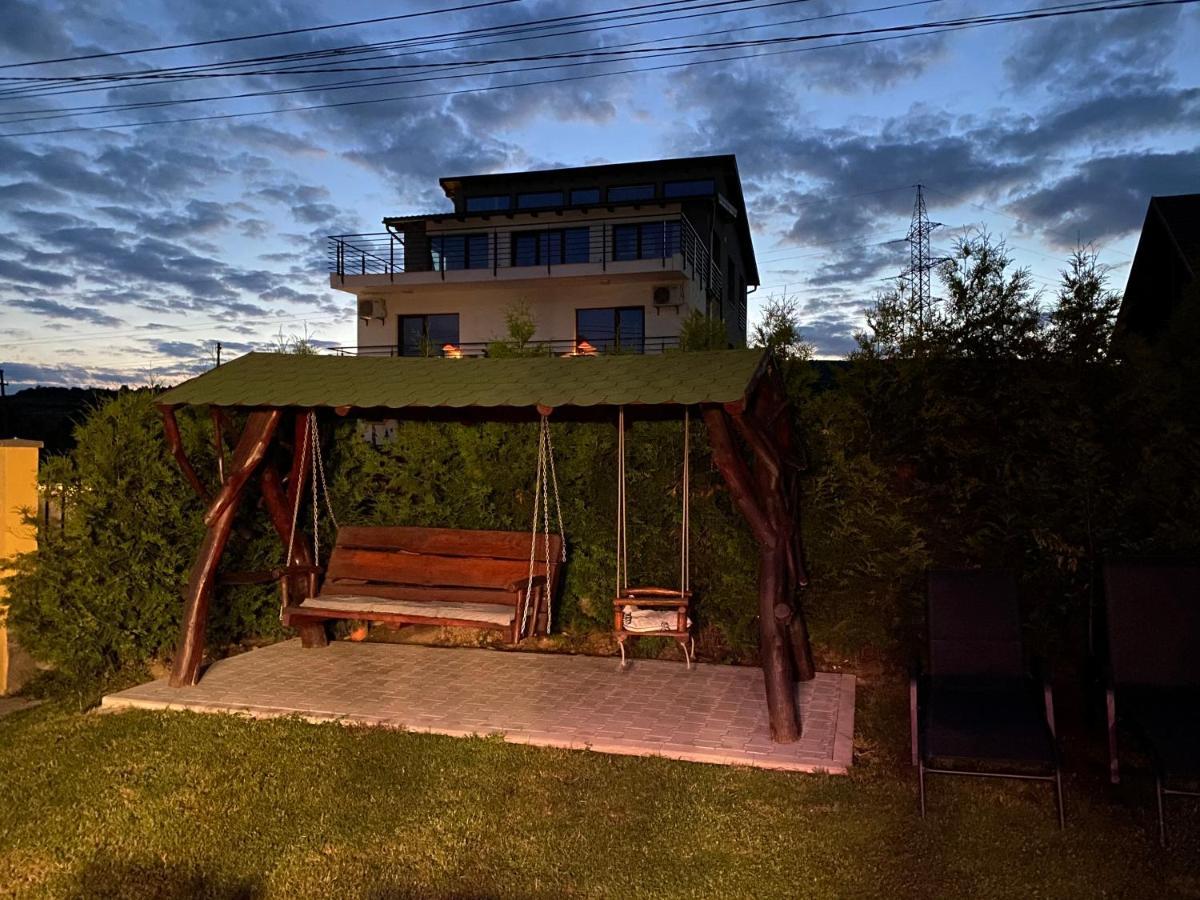 Готель Vila Eszter Совата Екстер'єр фото